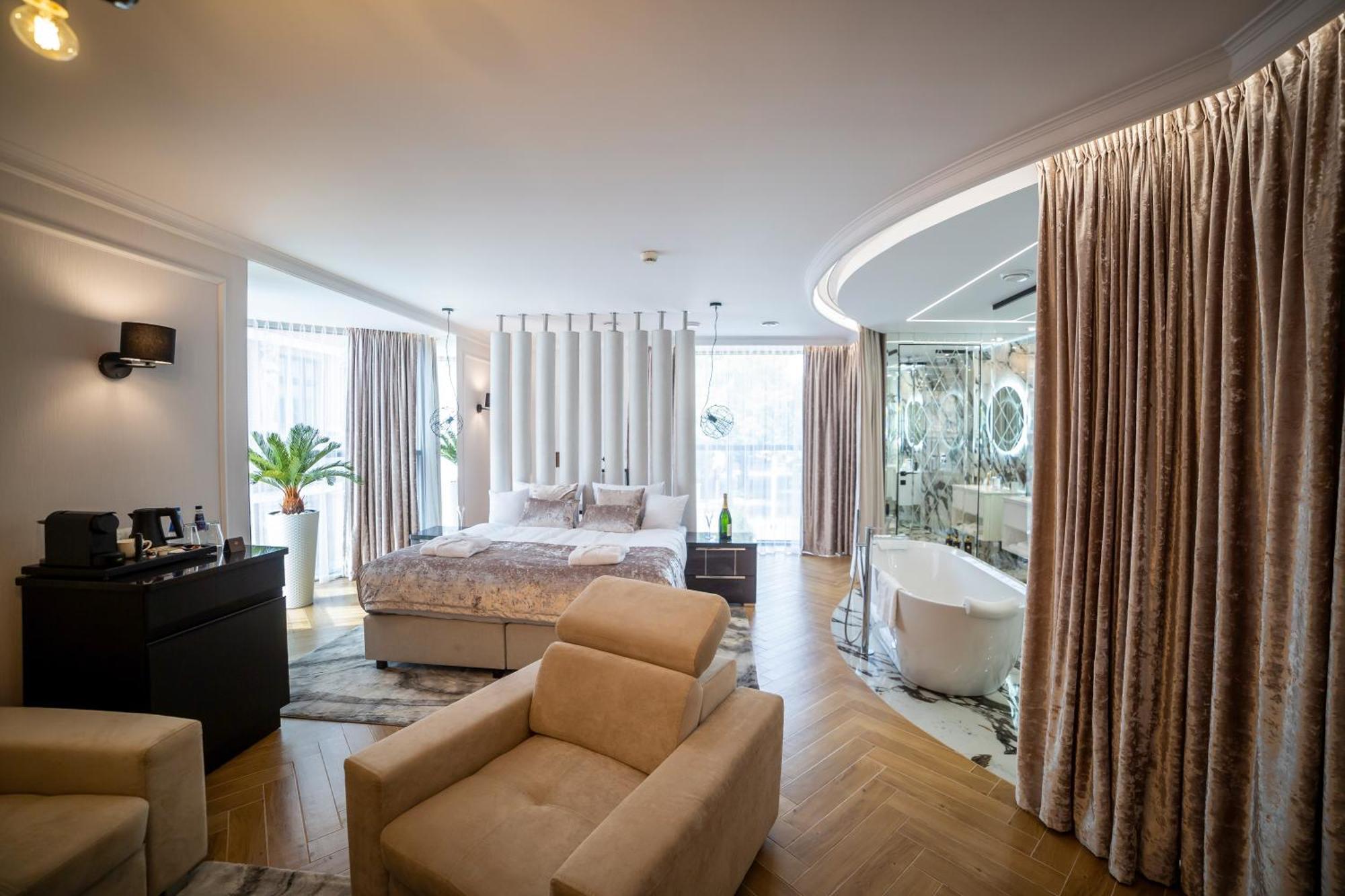 Hotel Saline 이노우로추프 외부 사진